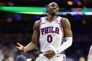 俨然球队大当家！76人开季4胜0负 马克西场均轰下37.5分8.3助