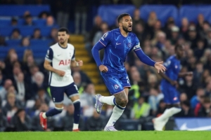 周六足球看什么：南大王连破纪录就问你怕不怕？！